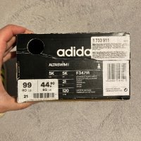 Детски маратонки Adidas, снимка 3 - Детски маратонки - 44117704