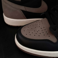 Nike air Jordan 1 Retro High, снимка 4 - Спортни обувки - 44848480