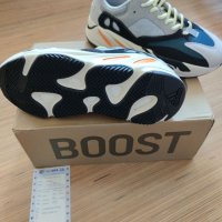 Yeezy Boost 700 перфектни нови обувки adidas с фактура размер 43 43 1/3, снимка 5 - Маратонки - 36676426