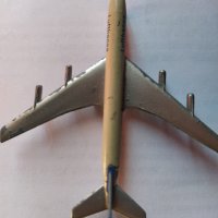 1960 Lufthansa Boeing 707 Schuco 784/3, снимка 2 - Колекции - 43771636
