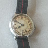 Швейцарски часовник Dersi. Swiss made. Vintage watch. Механичен механизъм. Ретро. Дамски , снимка 2 - Дамски - 34952654