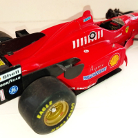 Ferrari F310 М. Schumacher 1996 Maisto Thailand 1:20, снимка 4 - Колекции - 42415809