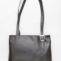 Черна дамска чанта с катарама Valentina, снимка 1 - Чанти - 43127752
