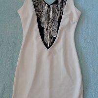 Бяла официална скъпа рокля със сегмент-изкуство. Къса и сексапилна , елегантна, с цип на гърба, нова, снимка 3 - Рокли - 37264692