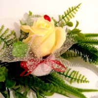 Кашпички с вечни рози, снимка 6 - Изкуствени цветя - 44127711