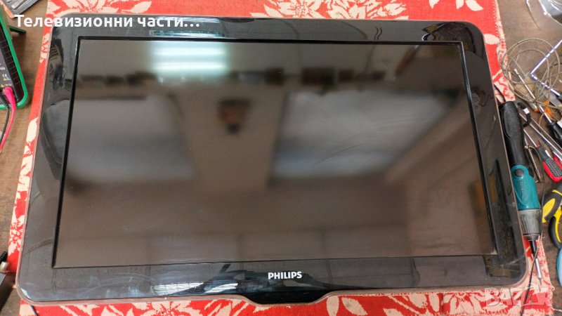 Philips 32PFL5604H/12 с дефектно захранване - здрав панел LK315D3GA13/PNL 3139 123 64541v4 , снимка 1