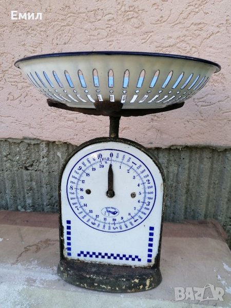 Антикварен кантар везна Царство България емайл , снимка 1