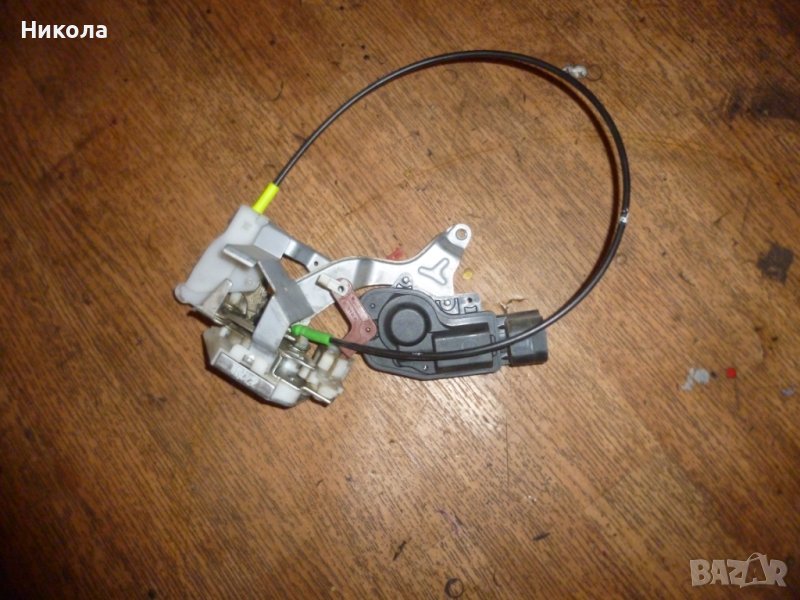 Задна дясна  брава за Пежо 107, снимка 1