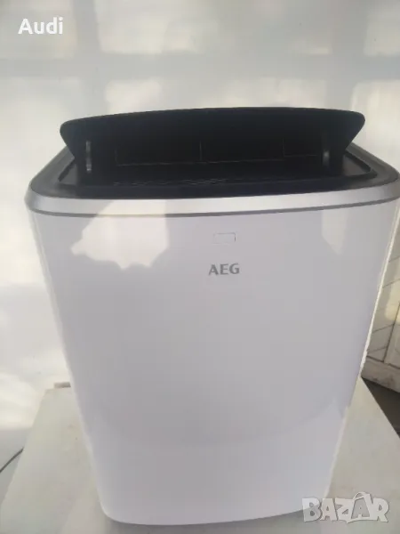 Мобилен климатик за отопление и охлаждане обезвлажнител AEG AXP26U338CW ChillFlex Pro, 9000 BTU/h,, снимка 1