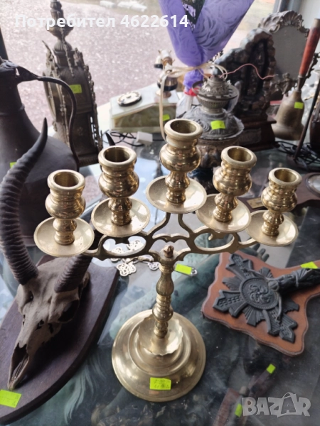 БРОНЗОВ СВЕЩНИК ИНТЕРЕСЕН , снимка 1