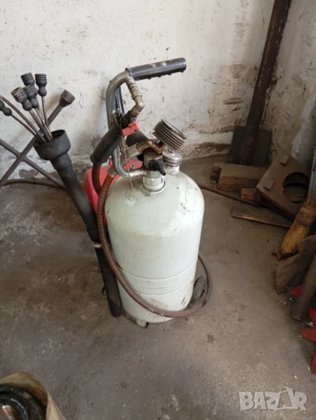 МАШИНА ЗА ИПОМПВАНЕ НА МАСЛО, снимка 1