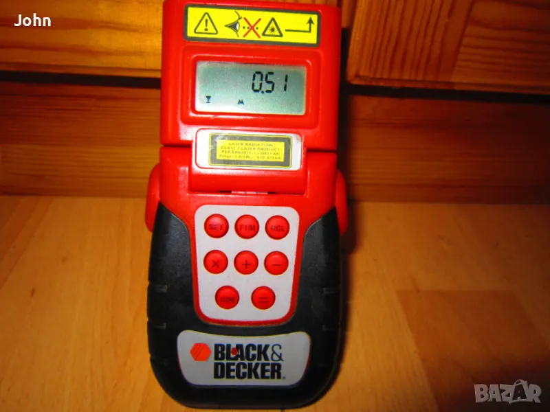 Дигитален  Лазерен  Mетър Black&Decker BDM100, снимка 1