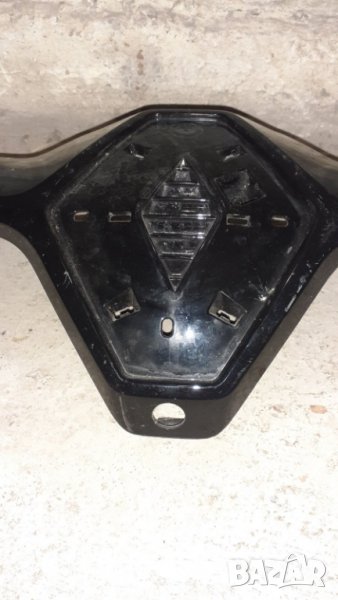 Предна решетка на Renault Clio V (19-22г.) със отвор за камера, снимка 1