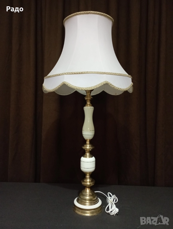 Много голяма старинна порцеланова лампа с красив абажур, снимка 1