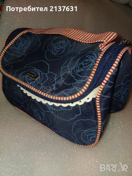 ДАМСКИ  НЕСЕСЕР  - ЧАНТИЧКА  с дръжка , снимка 1