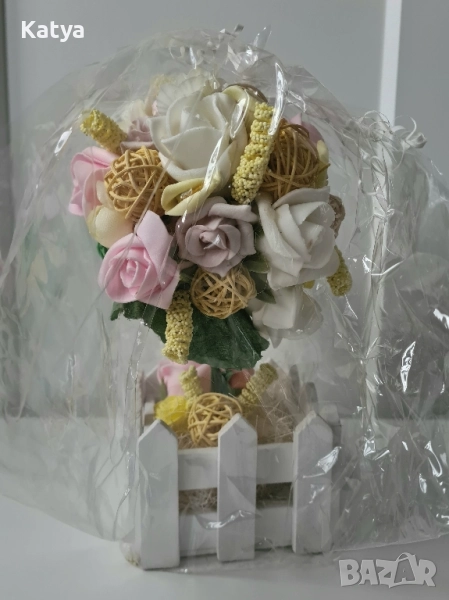 Подарък ръчно изработена декорация дръвче с цветя, снимка 1