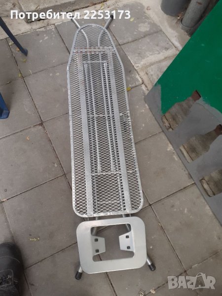 Употребявана метална стойка за гладене.Без матраче отгоре., снимка 1