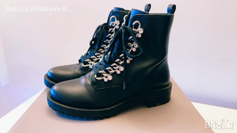 Guess, снимка 1