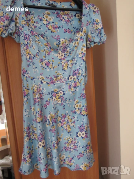 Сатенена рокля с къс ръкав ZARA, размер M, снимка 1