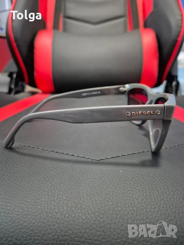 Слънчеви очила Diesel, снимка 2 - Слънчеви и диоптрични очила - 53016274
