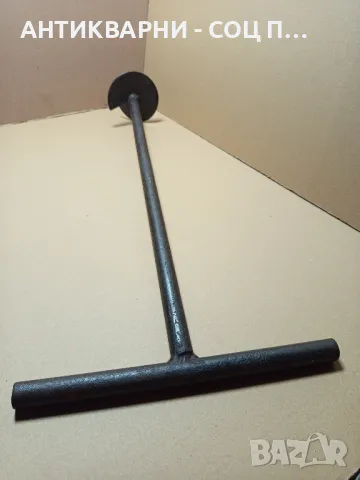 Стар Ръчно Изработен Инструмент За Правене На Дупки Свредло.