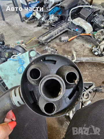 клапан за вентилация регулиране на налягането във вентилацията на картера AUDI Q7