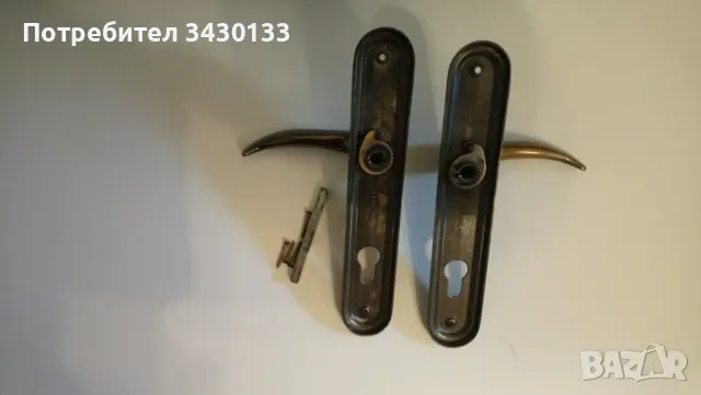 Два комплекта употребявани дръжки за врати със секретни брави, снимка 6 - Железария - 48445858