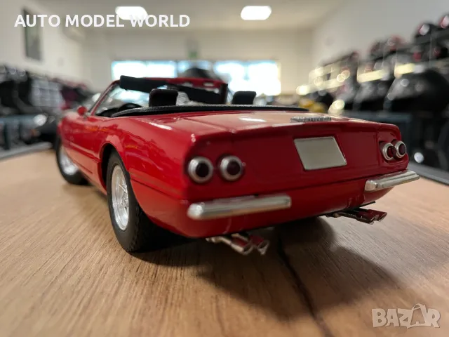 Чисто нова метална колекционерска количка FERRARI DAYTONA CABRIO 1:18, снимка 4 - Колекции - 48382954