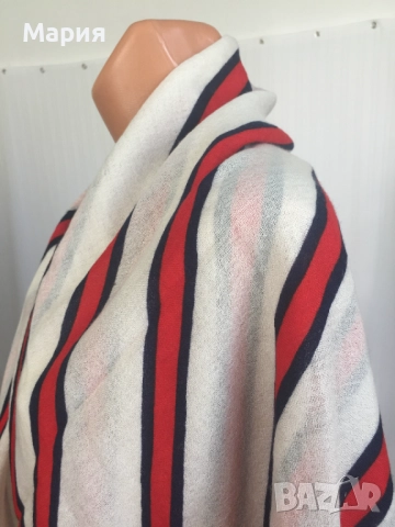 100% Kaшмир Марков Дамски Шал by Malene Birger Милене Биргер Голям Широк Бял Червен Рае, снимка 6 - Шалове - 51869124