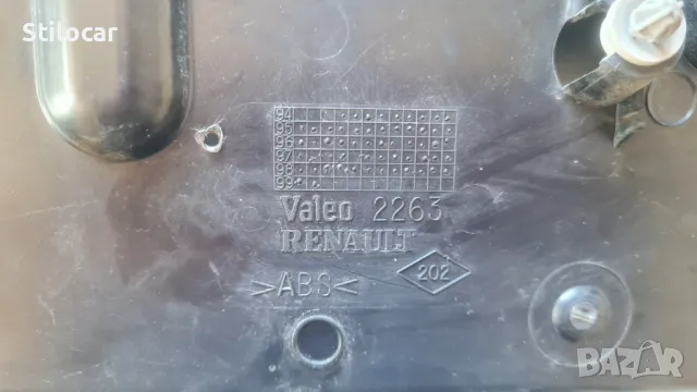 Лайсна багажник/панел стоп/ Renault Megane 98г купе, снимка 4 - Части - 50093080