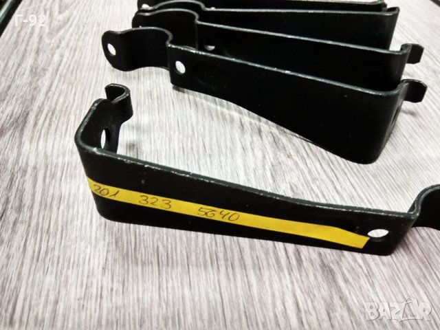 A2013235640**NEU**MERCEDES-BENZ*W201**ORIGINAL**Планка за стабилизираща щанга**