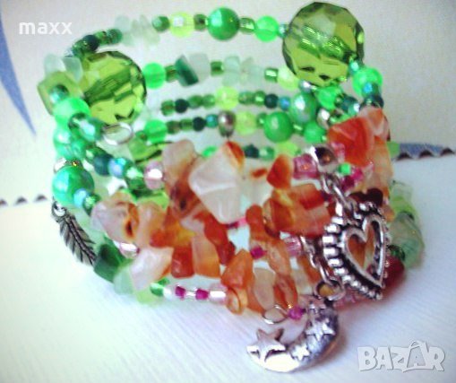 Гривна в смарагово зелено, ръчна изработка, снимка 6 - Гривни - 28412158