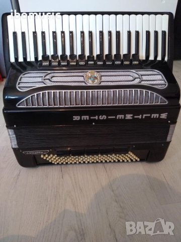 Weltmeister Supita +нови колани akoreon акордеон