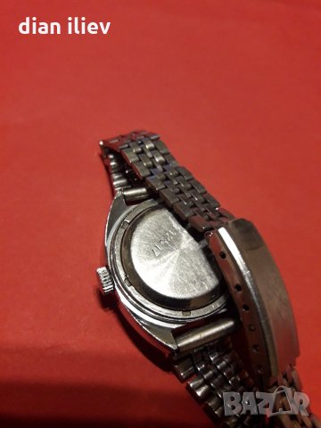 Стар дамски механичен часовник -Лъч , снимка 6 - Антикварни и старинни предмети - 26387414