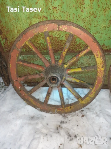 Колела от дървена каруца, снимка 2 - Антикварни и старинни предмети - 52792708
