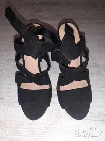 Обувки ZARA, снимка 2 - Дамски обувки на ток - 43851760