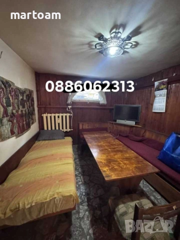 Давам под наем ПАРТЕРНА стая в ц е н т ъ р а  на  гр.Пловдив  в близост до ВХБП., снимка 2 - Апартаменти - 52835554