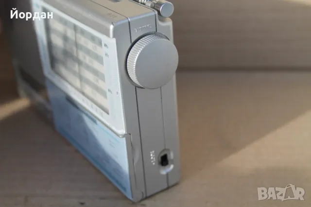 Радио ''Grundig YB 218'', снимка 8 - Радиокасетофони, транзистори - 49496825