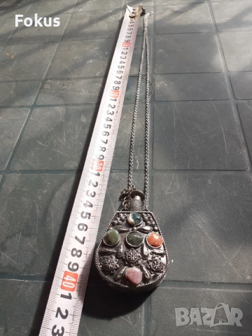 Страхотно малко шишенце за пафюм с камъни, снимка 5 - Антикварни и старинни предмети - 53281281