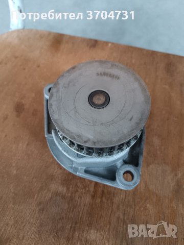 Водна помпа W, Scoda, Seat 1.4 16v, снимка 3 - Части - 43707584