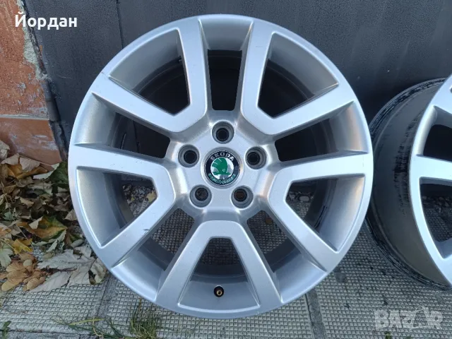 ОРИГИНАЛНИ алуминиеви джанти 17 ' 5x112 SKODA / ШКОДА 7J ET45, снимка 7 - Гуми и джанти - 47564575