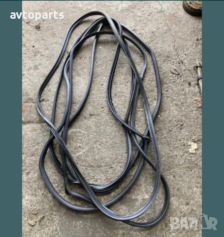 Mazda CX-7 2010година Уплътнения врати и багажник в купето