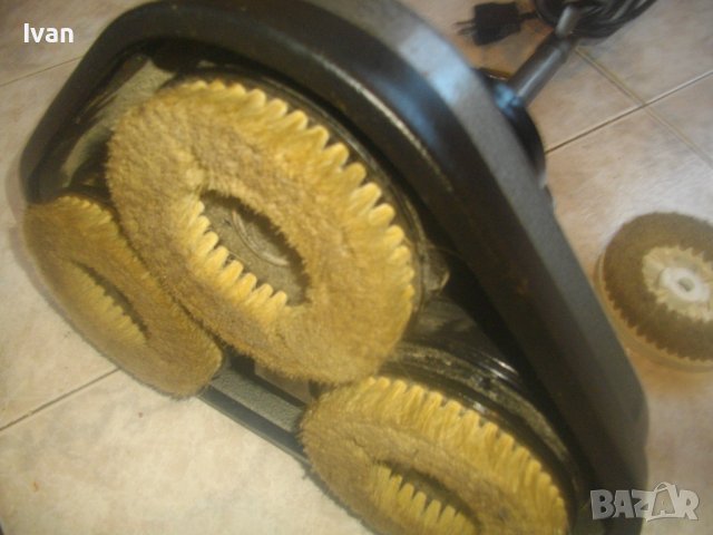 СССР/Руска Електрическа Машина За Полиране/ Почистване Паркет-Отлична-1966г-109см-8,0кг-3 Глави-ЭПМ2, снимка 12 - Полирмашини - 43466958