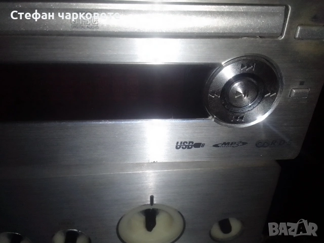 Hitachi -Аудио уредба от два компонента в незнайно състояние , снимка 2 - Аудиосистеми - 53160645