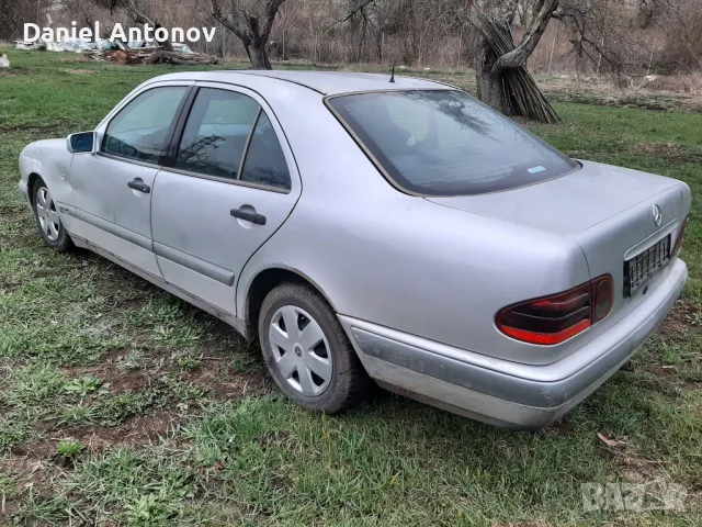 Мерцедес Е220 на части Mercedes E220 na chasti, снимка 3 - Части - 50064272