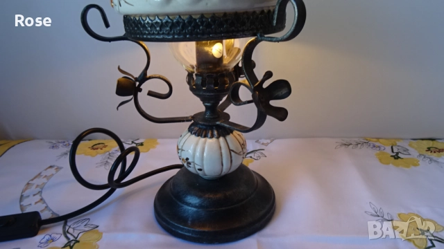 Комплект настолна лампа и полилей  с  декорация в стил Рустик, снимка 5 - Лампи за таван - 52301387