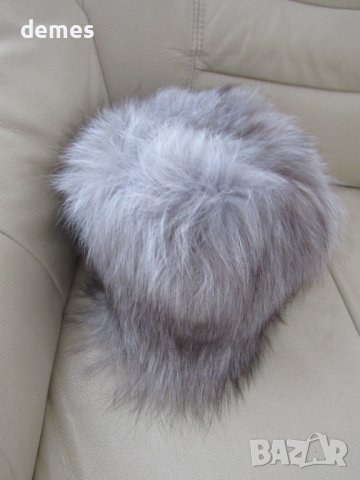 Елегантна кожена дамска шапка от сребриста полярна лисица, нова, снимка 3 - Шапки - 43343219