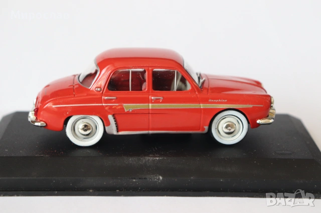 1:43 RENAULT DAUPHINE КОЛИЧКА РЕТРО МОДЕЛ, снимка 4 - Колекции - 53078133