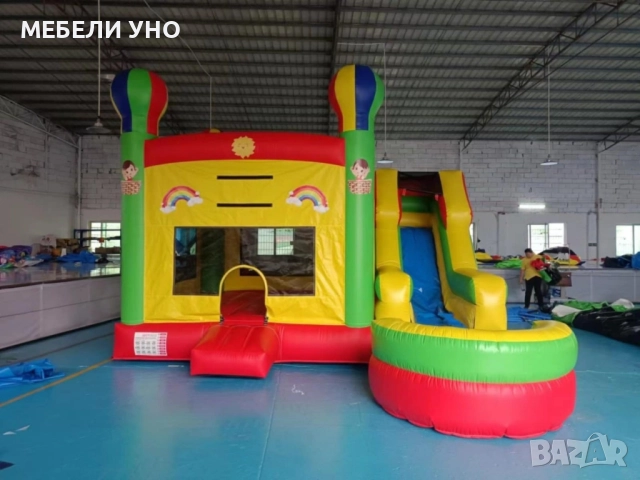 Надуваем атракцион замък с баскетболен кош и пързалка