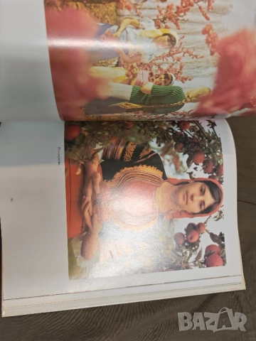 продавам албум "България 40 години по пътя на социализма, снимка 7 - Други ценни предмети - 51782145